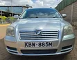 Toyota Avensis 2006 Nyeupe - 1