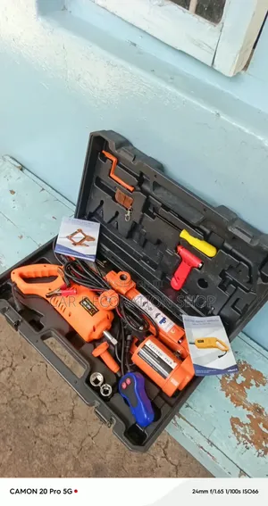 Emergency Roadside Electric Jack/Wrench (3 Ton)