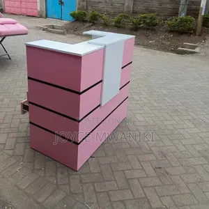 Dawati la Mapokezi la Saluni Nyeupe na Pink / Dawati la Ofisi
