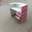 Dawati la Mapokezi la Saluni Nyeupe na Pink / Dawati la Ofisi - 3