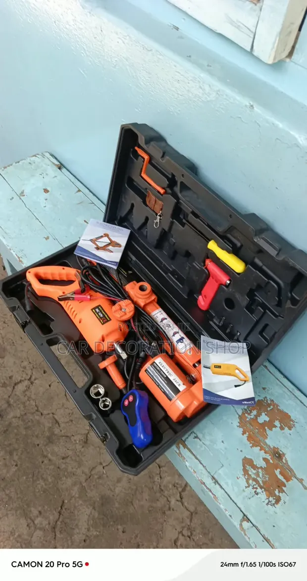 Seti ya Jack ya Umeme ya Tani 3 & Impact Wrench ya Mkononi - 1