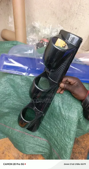 Sehemu ya Kupachika Vipimo kwenye Mti wa A wa Upande wa Dereva (Tundu 3)