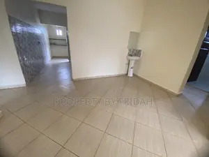 Bungalow ya Vyumba 3 na SQ Kupangishwa Kitengela Milimani