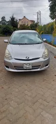 Toyota Wish 2007 Silver - 1