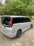 Toyota Esquire 2016 Silver - 3