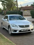Toyota Crown 2012 Nyeupe - 2