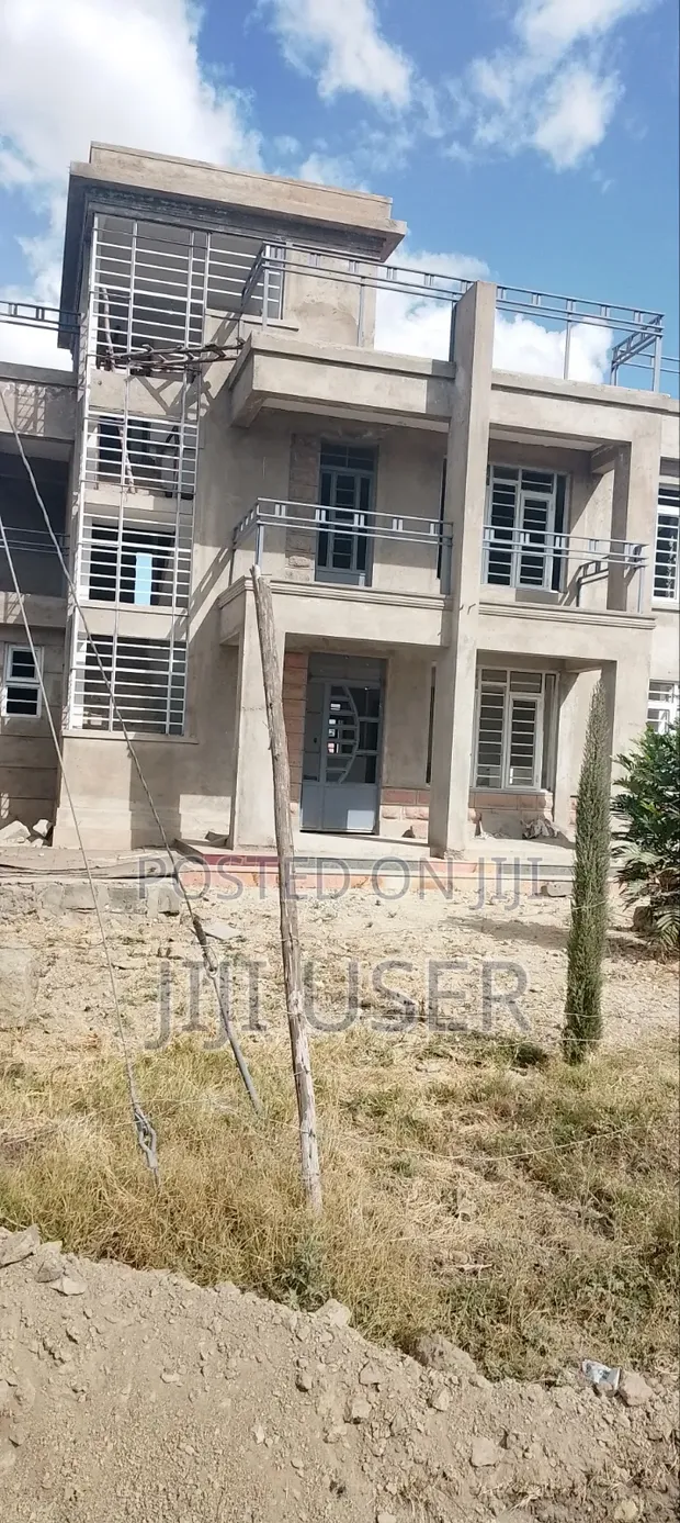 Nyumba ya Vyumba 5 Inauzwa Kitengela - 1