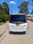 Toyota Esquire 1.8 FWD Hybrid (7 Seater) 2015 Nyeupe - 4