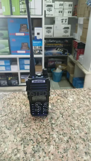 Walkie Talkie Baofeng UV-82 - Mpya Kabisa
