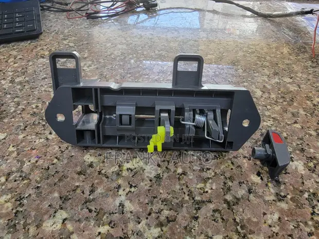 Toyota Noah/Voxy Inner Sliding Door Handle (7L/9L) - 1