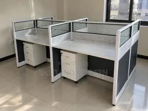 Kifaa cha Kazi cha Watu Wanne chenye Vifuniko vya Faragha