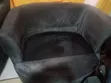 Kochi ya Velvet ya 2-Seater Karibu Mpya na Miguu ya Mbao - 3