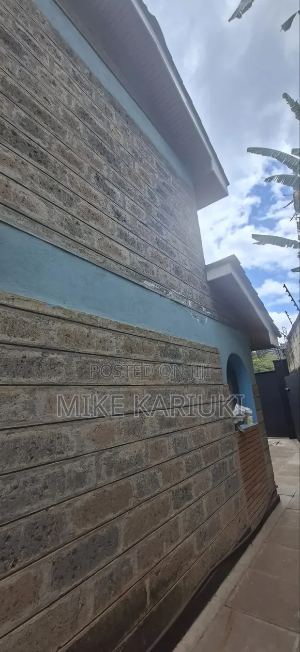 Nyumba ya Townhouse yenye Vyumba 4 vya Kulala, Raphta Road - Inapangishwa - 1