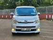 Toyota Voxy Z 2WD 8-Seater 2008 Silver - 1