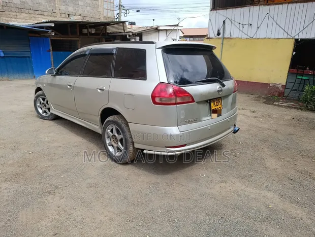 Nissan Wingroad 2003 Silver - 1