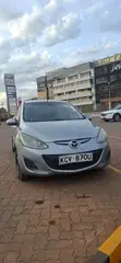 Mazda Demio 2013 Nyeusi - 1