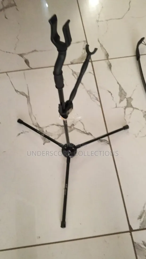 Black Bow Stand - 1