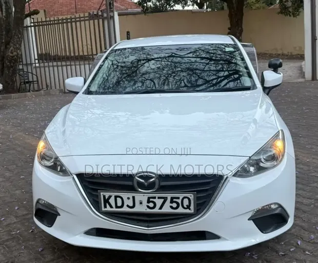 Mazda Axela 2015 White - 1