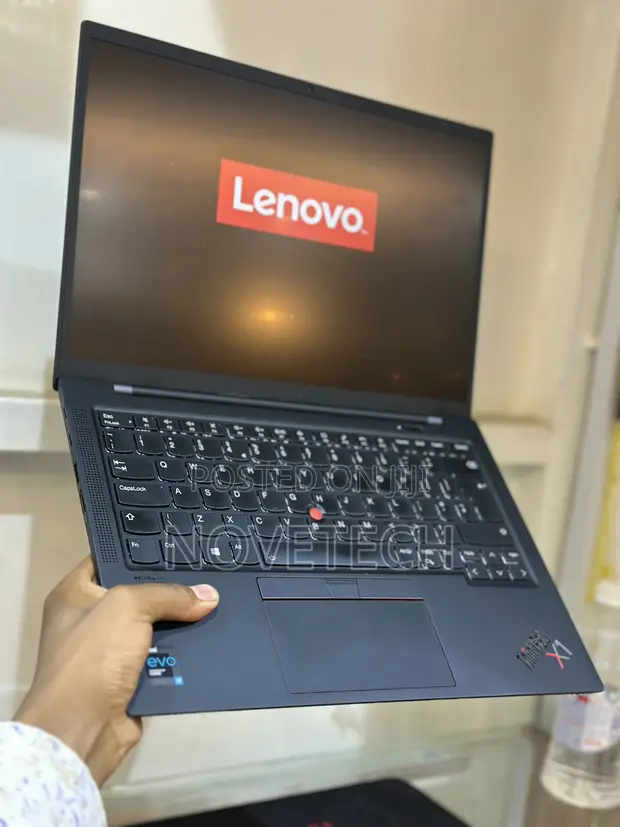 Lenovo ThinkPad X1 Carbon Gen 9 Laptop - 1