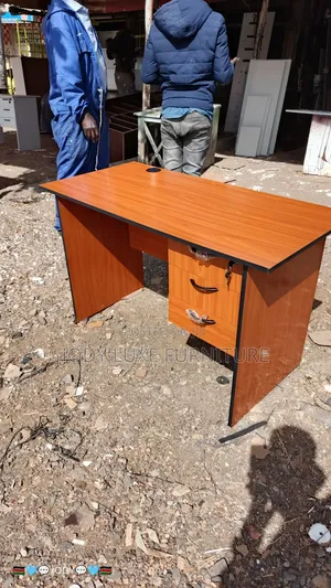 Executive Desk with Drawer and Mesh Chair