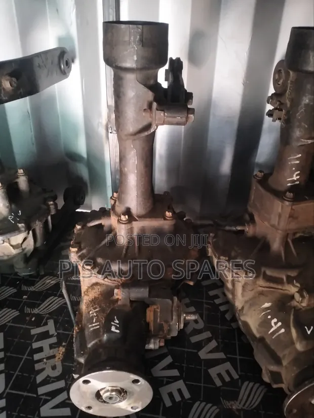 Toyota Hilux Vigo Front Differential - 1