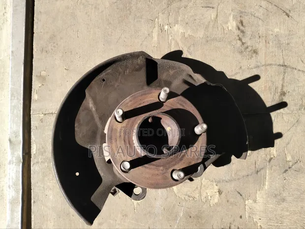 Toyota Hilux Revo Front Hub (2WD) - 1