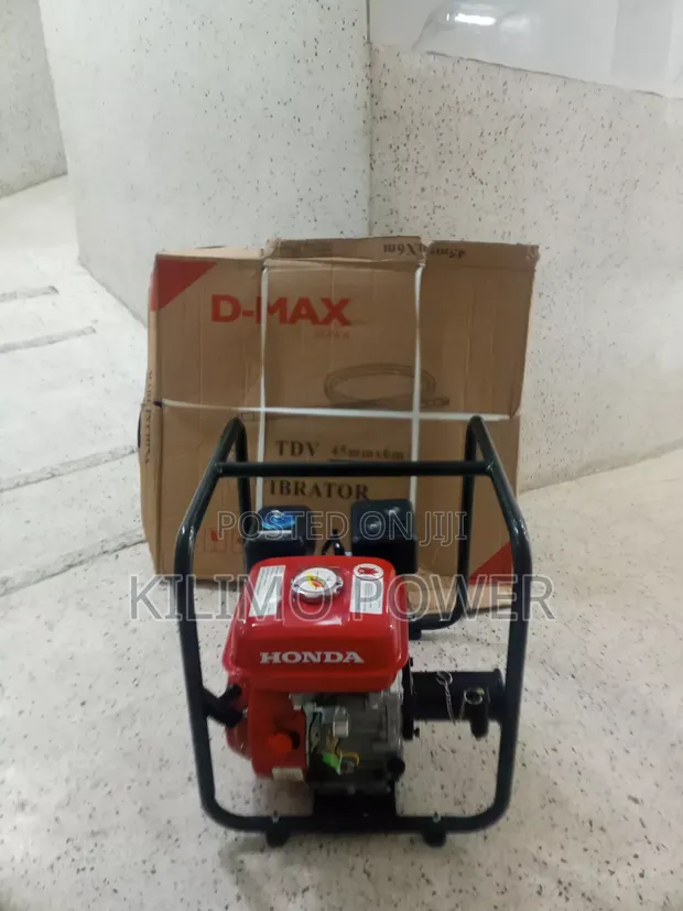 Honda 8HP Petrol Concrete Vibrator - 1