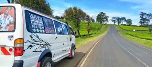 Toyota HiAce 1995 Van Binafsi