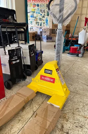 Windsor Manual Pallet Truck 2500kg