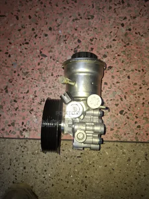 Land Cruiser Prado J150 2TR Power Steering Pump