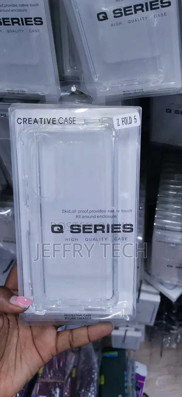Samsung Galaxy Z Fold 5 Transparent Protective Case - 1