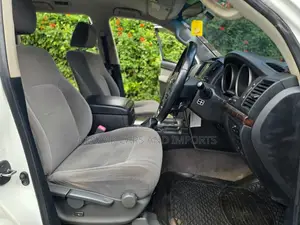 Toyota Land Cruiser 4.6 V8 AX G Selection 2009 Nyeupe