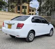 Toyota Axio 2013 Nyeupe - 5