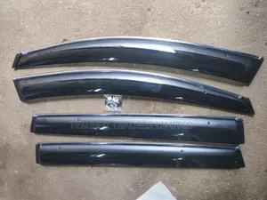 Toyota Ipsum Windbreakers (2002-2006) Chrome Trim - 4Pcs