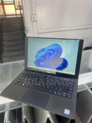 Dell XPS 13 Laptop - Intel Core i7, 8GB RAM, 256GB SSD