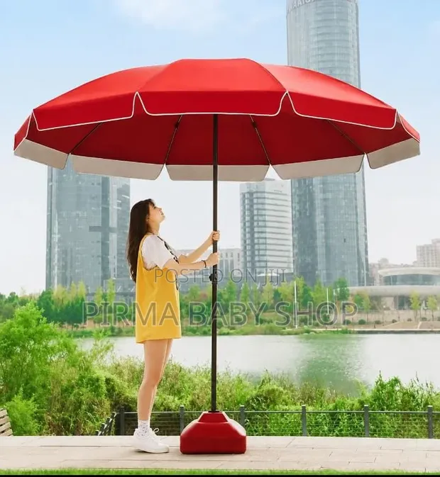 Large Outdoor Umbrella 2.7m - 1