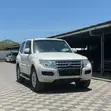 Mitsubishi Pajero 2017 Nyeupe - 2
