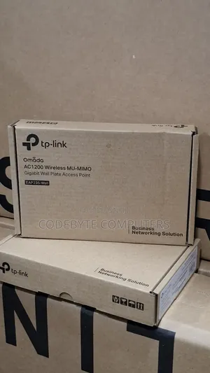TP-Link EAP235-Wall AC1200 Wireless Gigabit Wall-Plate Access Point