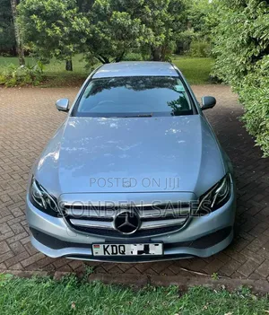 Mercedes-Benz E200 Avantgarde 2017 Silver