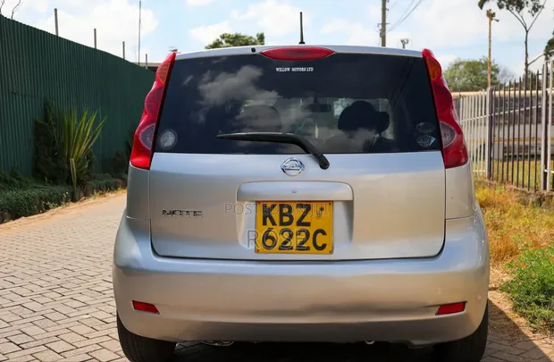 Nissan Note 2007 Silver - 1