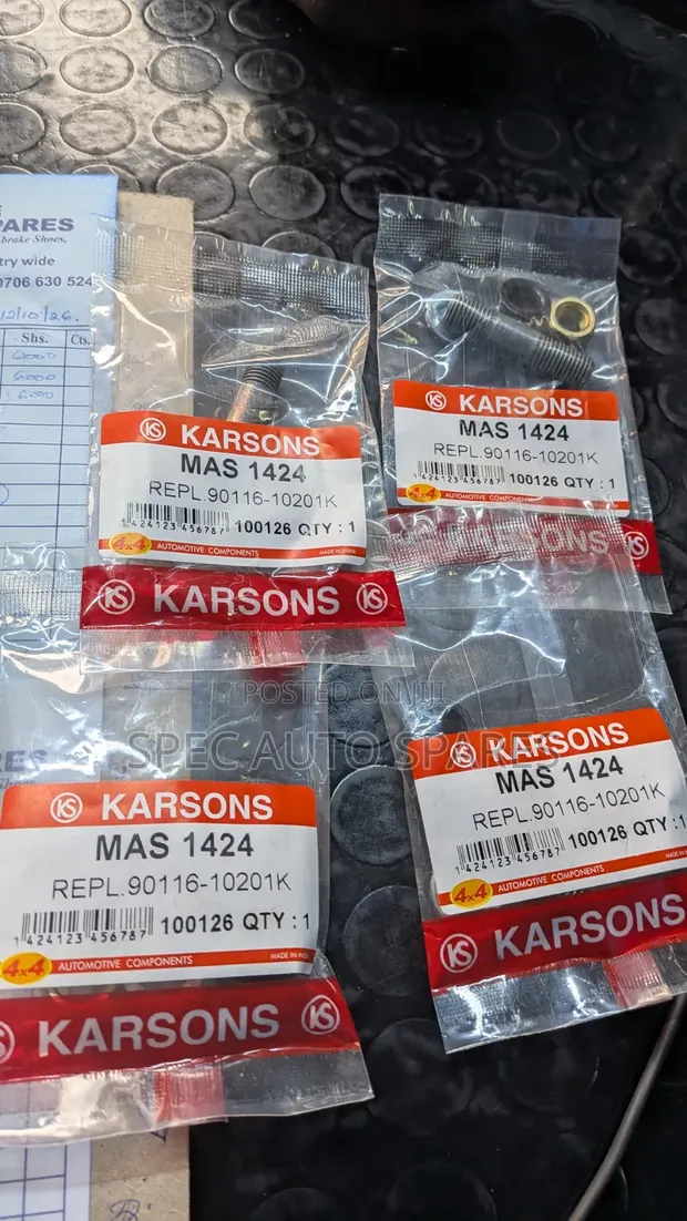 Axle Studs Kit for Toyota Land Cruiser 79 Free Hub - 1