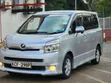 Toyota Voxy 2008 Nyeupe - 2