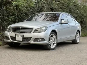 Mercedes-Benz C200 Elegance 2011 Silver