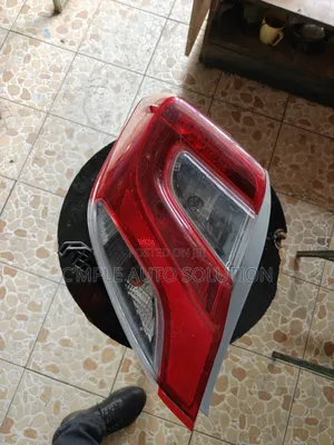 Taa ya Nyuma ya Toyota Vitz Jewella 2014/2015