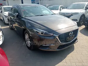 Mazda Axela 2019 Kijivu