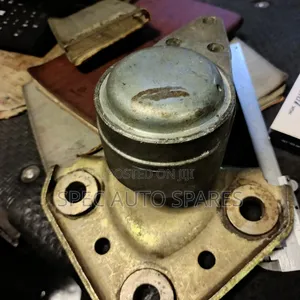 Engine Mounting ya Mazda Demio (Model ya Kale)