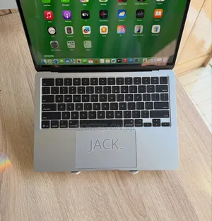 Apple MacBook Air 2024 M3 24GB RAM 512GB SSD