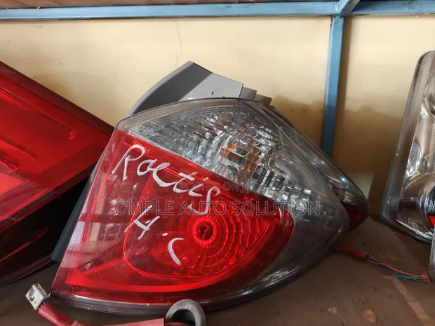 Toyota Ractis 2013 Model Tail Light - 1