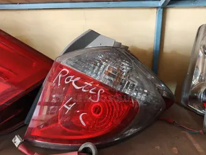 Taa ya Nyuma ya Toyota Ractis Model 2013
