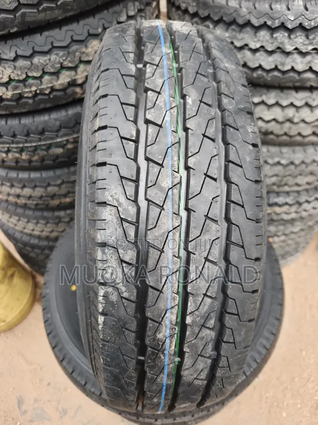Tairi ya Comforser 185/70R14C 8PR - 1